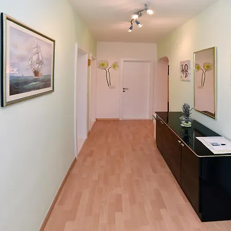 Apartment Enjoy You Split